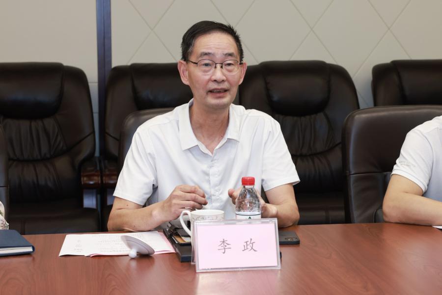 1664330396158902C1D0.jpg AWP_8178.jpg